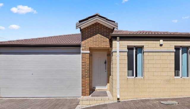 78 Modern Comforts Quiet Charm 3BR 2BA + Parking in Balga