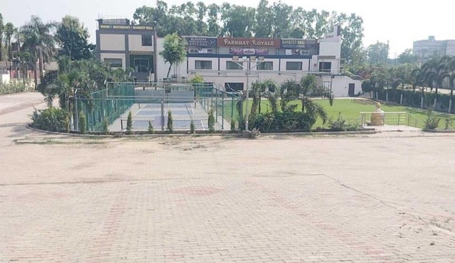 9 orchid Parbhat royal in Sirhind