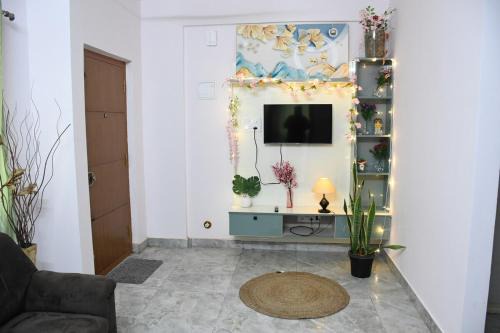 A Moon-Lit Suite for 2 in Bangalore