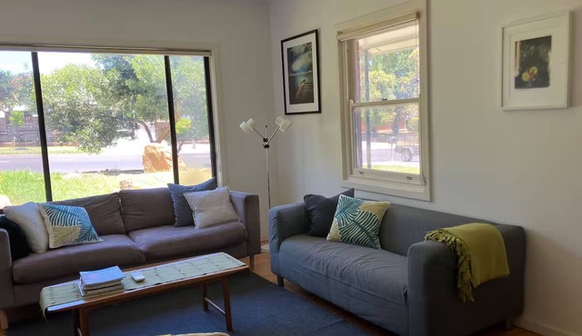 A Relaxed Coastal Home. Pet-friendly! in Christies Beach