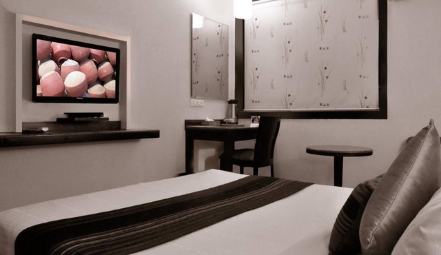 Abbott Hotel in Navi Mumbai
