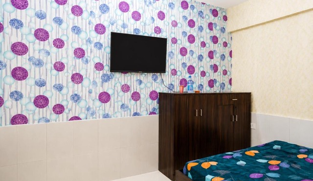 Ac Luxurious Bed Dormatry and private room in thane in Thane