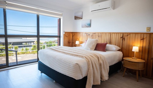 Acacia Studio @ The Blue Seas in Scamander