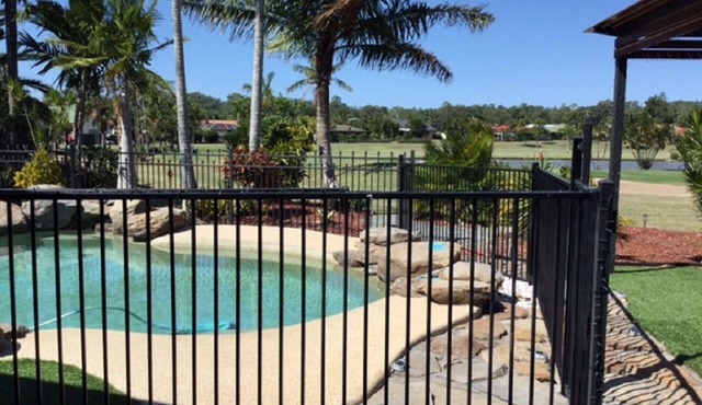 Accommodation for 2 Guests between Brisbane and Gold Coast in Cornubia