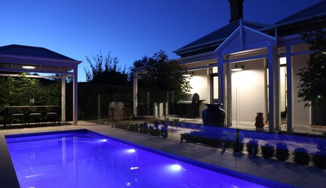 Adelaide 5 Star Luxury Pool Villa Apartment at Hollidge House in Fullarton