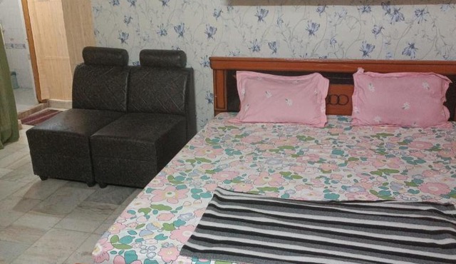 Air Conditioned studio room with complete kitchen in Hyderabad