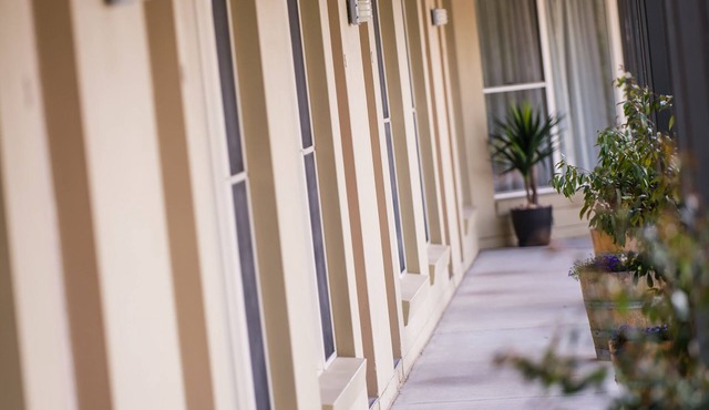 Alexander Cameron Suites in Penola