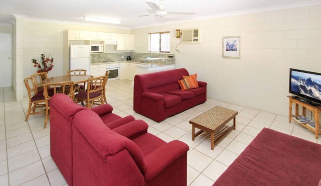 Alma Bay Holiday Unit 4 in Arcadia
