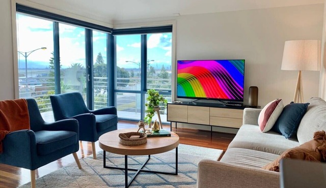 Amazing Beachfront & City Views 2 bed 2 bathroom in St Kilda
