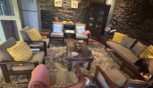 Ashritz Villa in Delath