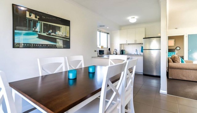 At The Beach Phillip Island - Beachley Bungalow 2 with WiFi in Surf Beach