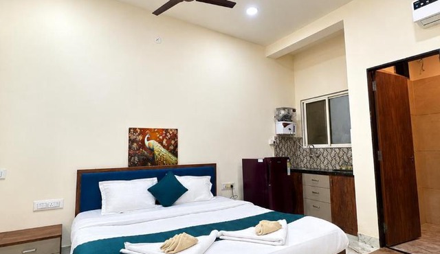 Azura stays in Indore