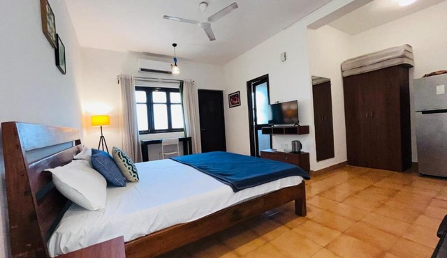Baga Central Studio Apartment in Baga
