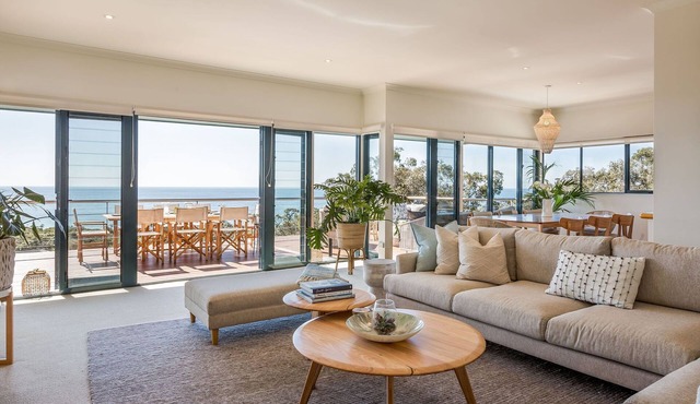 Bayview: breathtaking ocean views from this amazing luxury retreat in Eagle Bay