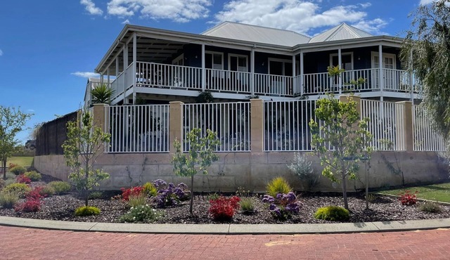 Beach Haven – Spacious Coastal Retreat in Dalyellup in Dalyellup