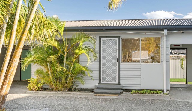 Beach Shack 4 - This tastefully renovated Beach Shack number 4 is new to the holiday market. in Crescent Head