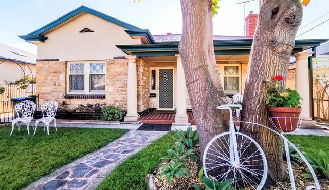 ☆Beachside Bliss in Quaint Largs Bay☆ in Largs North