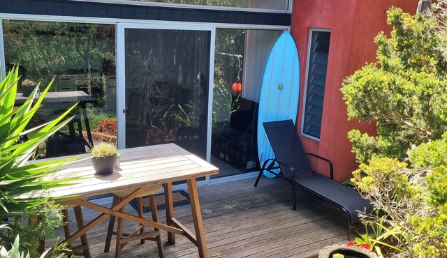 BEACHWOOD STUDIO-a perfectly styled getaway for couples BEACH AT YOUR DOORSTEP in Smiths Beach