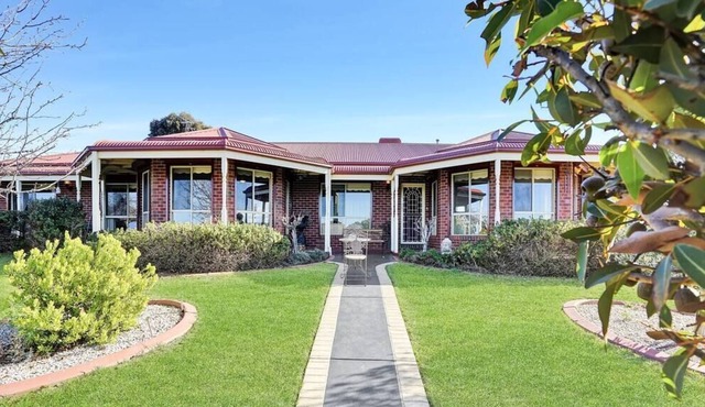 Beautifully Rustic&Vintage Spacious Darley Home in Darley