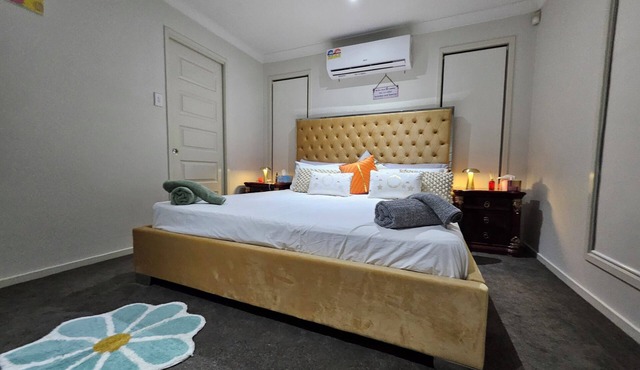 Big home to share with a small family in Bellbird Park
