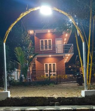 Black Bull Cottage in Viripara