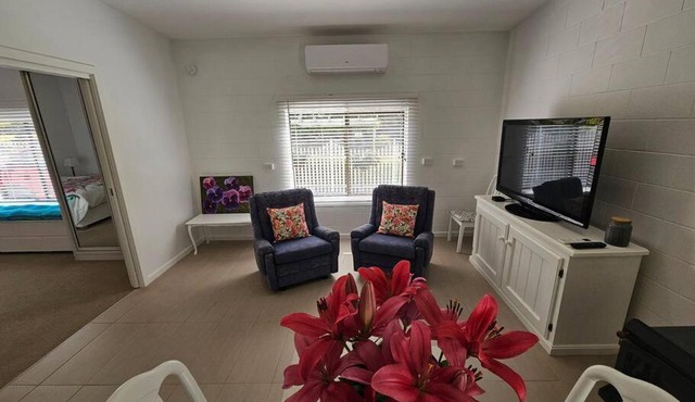 Blossom Cottage - Cosy Retreat in Penna