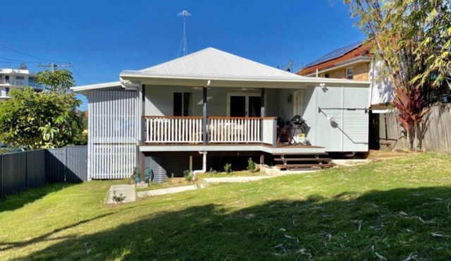 Blue Beach House Pet Friendly Near Kings Beach in KINGS BEACH