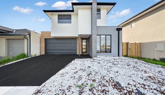 `Brand New`, Spacious, Breezy Comfy, Luxury Home ! in Berwick