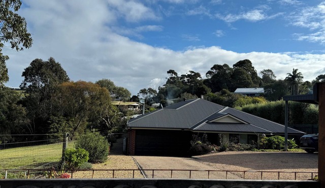 Bunga Lodge @ Lakes Entrance 10 min walk to the beach and lake! in Lake Bunga