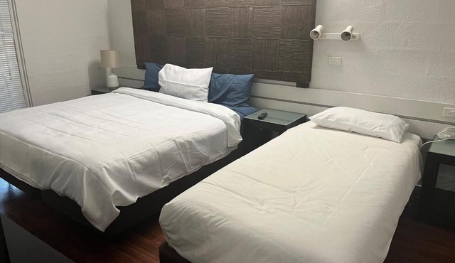 Bungalow Hotel in Cairns