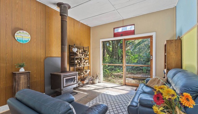 Cabin in the Forest, Cosy Couples retreat in Tanybryn