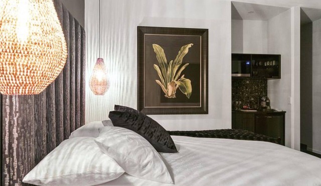 Campania Non Spa Suite in Meeniyan