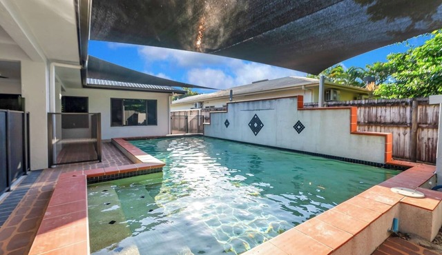 Casa Corella Poolside for Families in Craiglie