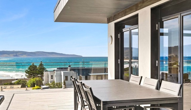 Casa del Mar - A stylish coastal retreat in Marengo