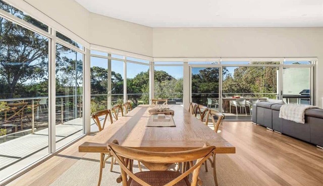 Casa Indigo—Modern Bushland Retreat by the Sea in Eagle Bay