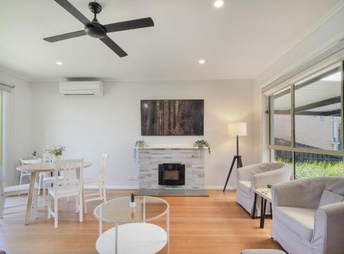 Central Forest Hill 3BR2BA HouseParking in Forest Hill