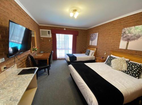 Central Yarrawonga Motor Inn in Yarrawonga