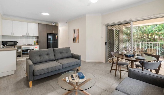Charming 2BR Home in Serene Mount Warren Park in Mount Warren Park