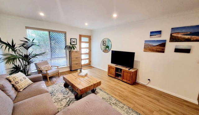 Charming beach abode in the heart of Scarborough! in Scarborough