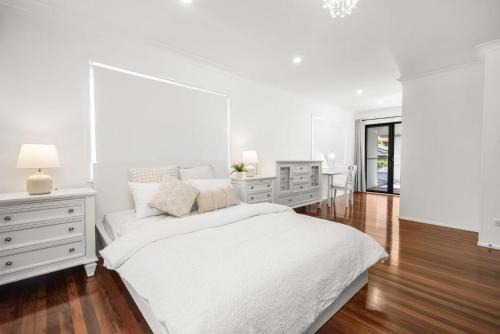 Charming Home in Algester close to plaza in Algester