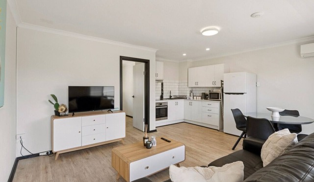 Charming Riverside Foreshore in South Perth