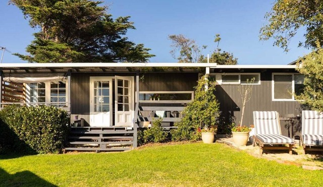 Chiara Beach Cottage in Sorrento