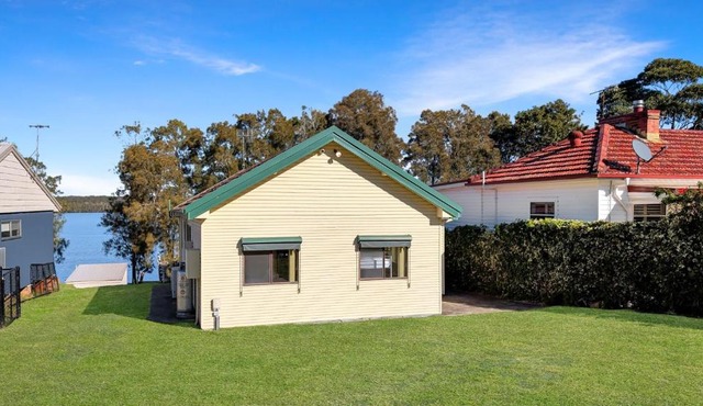 Chill Out at the Basin by Experience Jervis Bay in Basin View