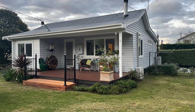 Chloe's Cute Cottage in Venus Bay