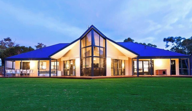 Chynoweth—Scenic Views & Secluded Luxury in Yallingup