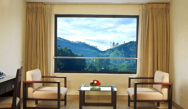 Clouds Valley Leisure Hotel