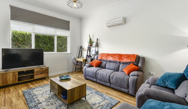 Comfort on Crouch- Enjoy this beautiful house right in CBD. in Mount Gambier