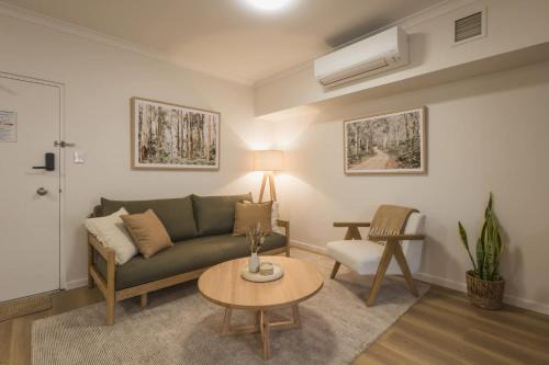 Comfortable Apt in Northbridge wtih Pool & WiFi in Perth