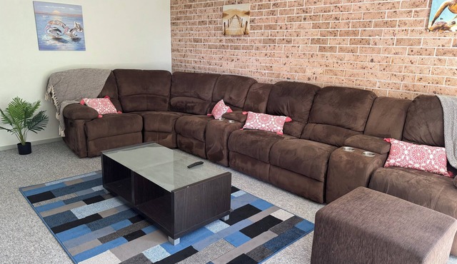 Comfortable Stylish Townhouse close to cafes, beach, forest & river in Nambucca Heads
