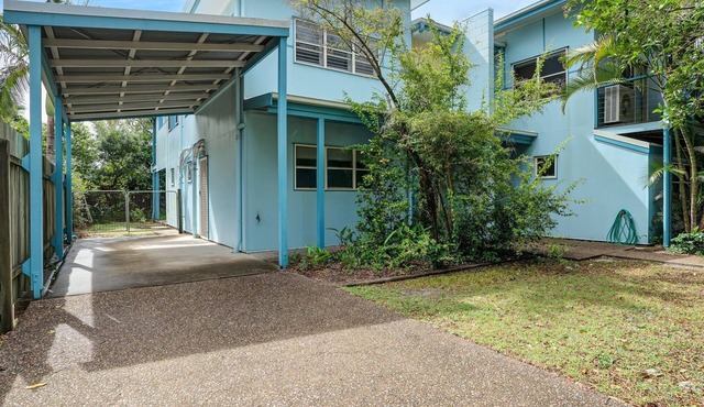 COOLAMAINE 1 - Rainbow Beach. Easy walk to beach and shops. in RAINBOW BEACH